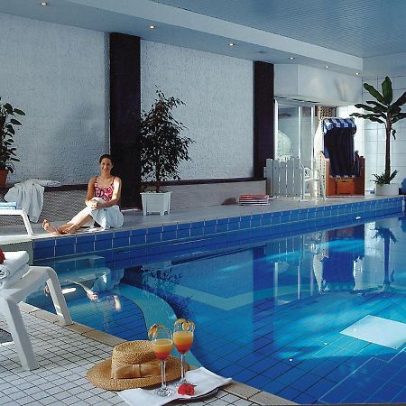 Landhotel Sauerlaender Hof Эслоэ Экстерьер фото