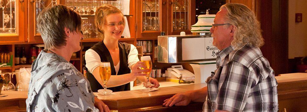 Landhotel Sauerlaender Hof Эслоэ Экстерьер фото